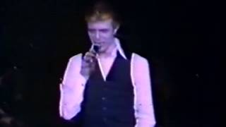 Video thumbnail of "David Bowie - Waiting For The Man [Thin White Duke Rehearsal]"