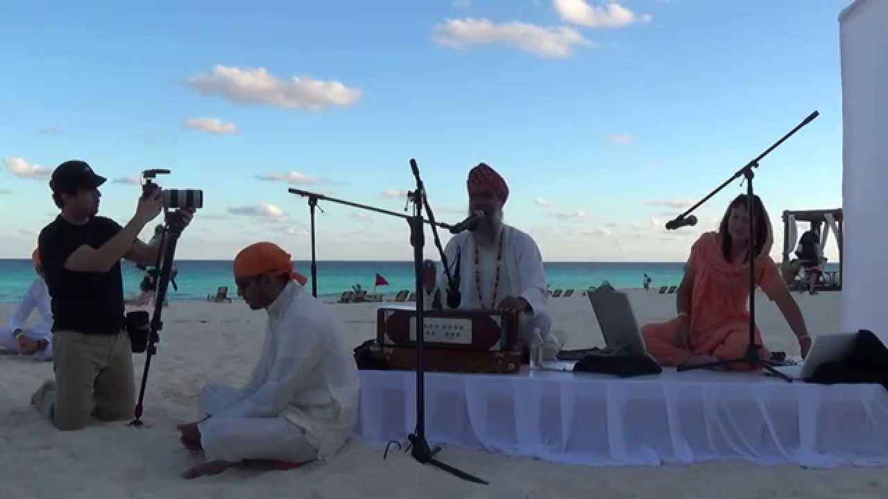 Edmonton Sikh Wedding Cancun Mexico Destination Sikh Beach Wedding