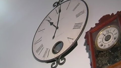 Efforts to make daylight saving time permanent