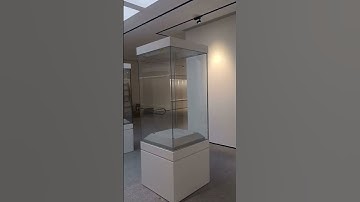 Museum display showcase museum #displaycabinet #displaycase #museum