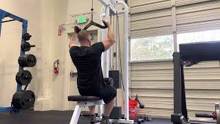 Neutral Grip Lat Pulldown Accentuated Eccentric