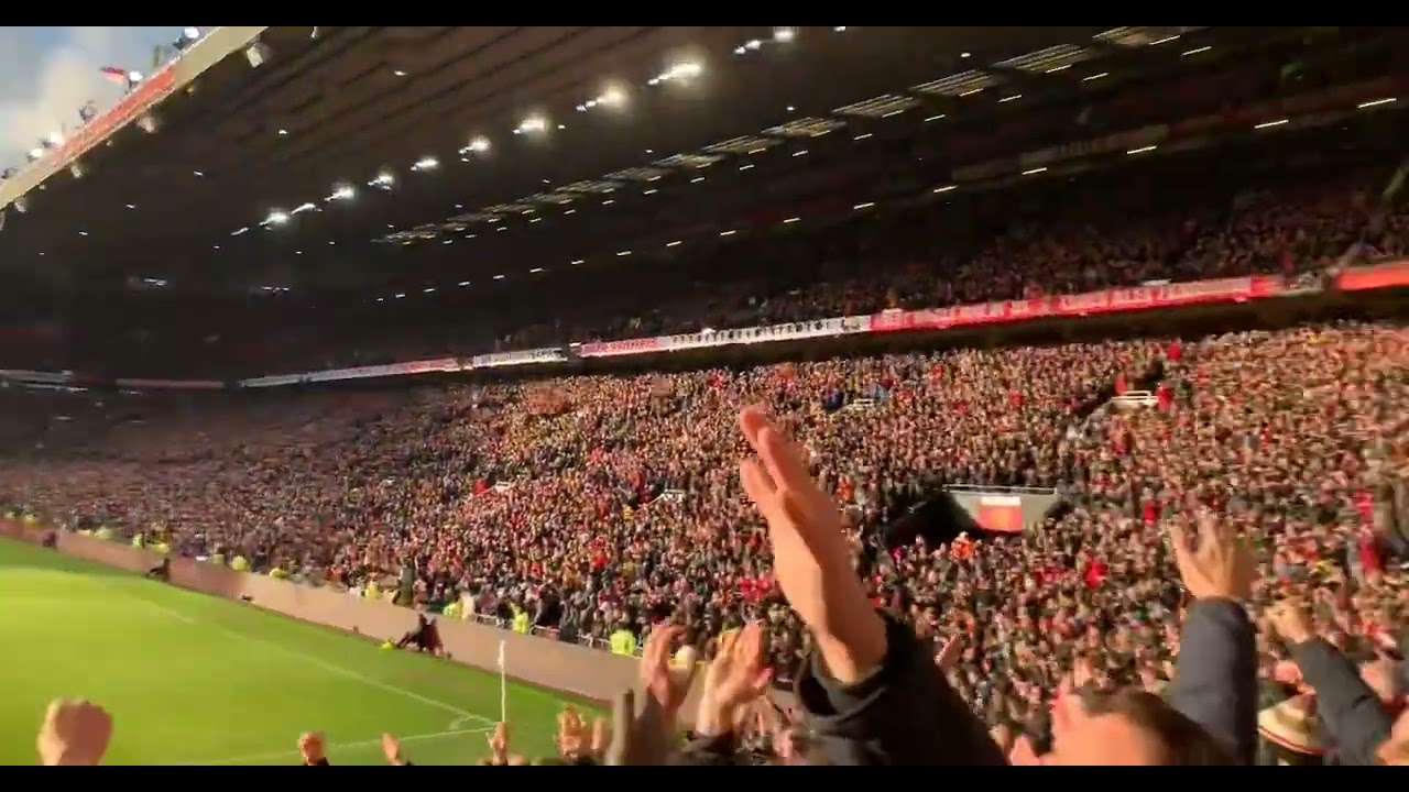 Old Trafford erupts as Man United beats Man City in Manchester Derby