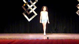 Pasarela Grupo Mini Agencia De Modelos David Da Silva.