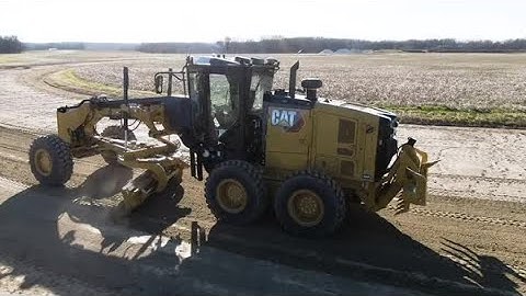 Accurate Finish Grades with the Cat® Finish Grade Ready Kit for Motor Graders