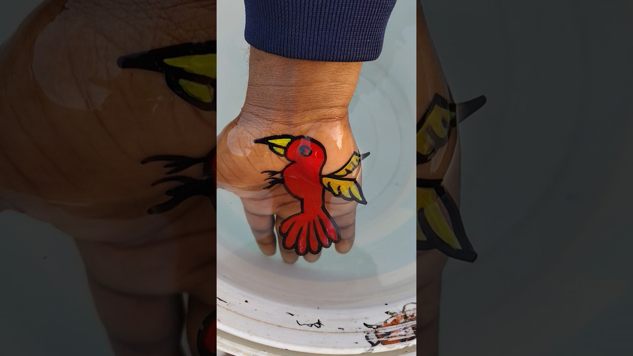 Amazing 😍 flying bird 🕊️ drawing on hand 