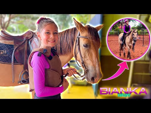 Vídeo: O que é um dia de brincar de cavalo?