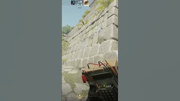Inspecting C4 in Counter Strike 2 #shorts #csgo #counterstrike #clips #valorant #cs2