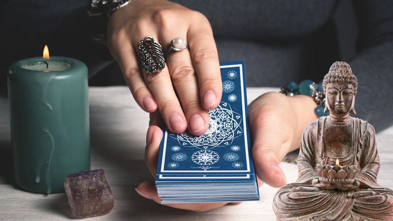 ΠΟΙΟΣ ΕΡΧΕΤΑΙ ΚΑΙ ΓΙΑΤΙ #fedramastertarot #tarot #ταρω