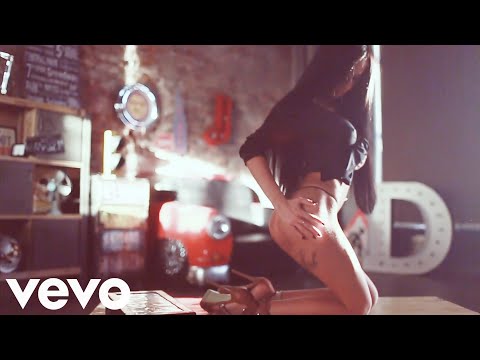 Twin - Nelt | Model &amp; Cars Showtime