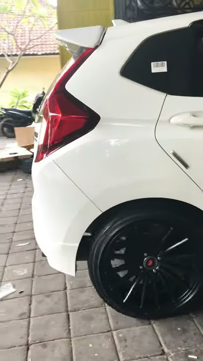 Masih sayang ama si putih honda jazz🥰