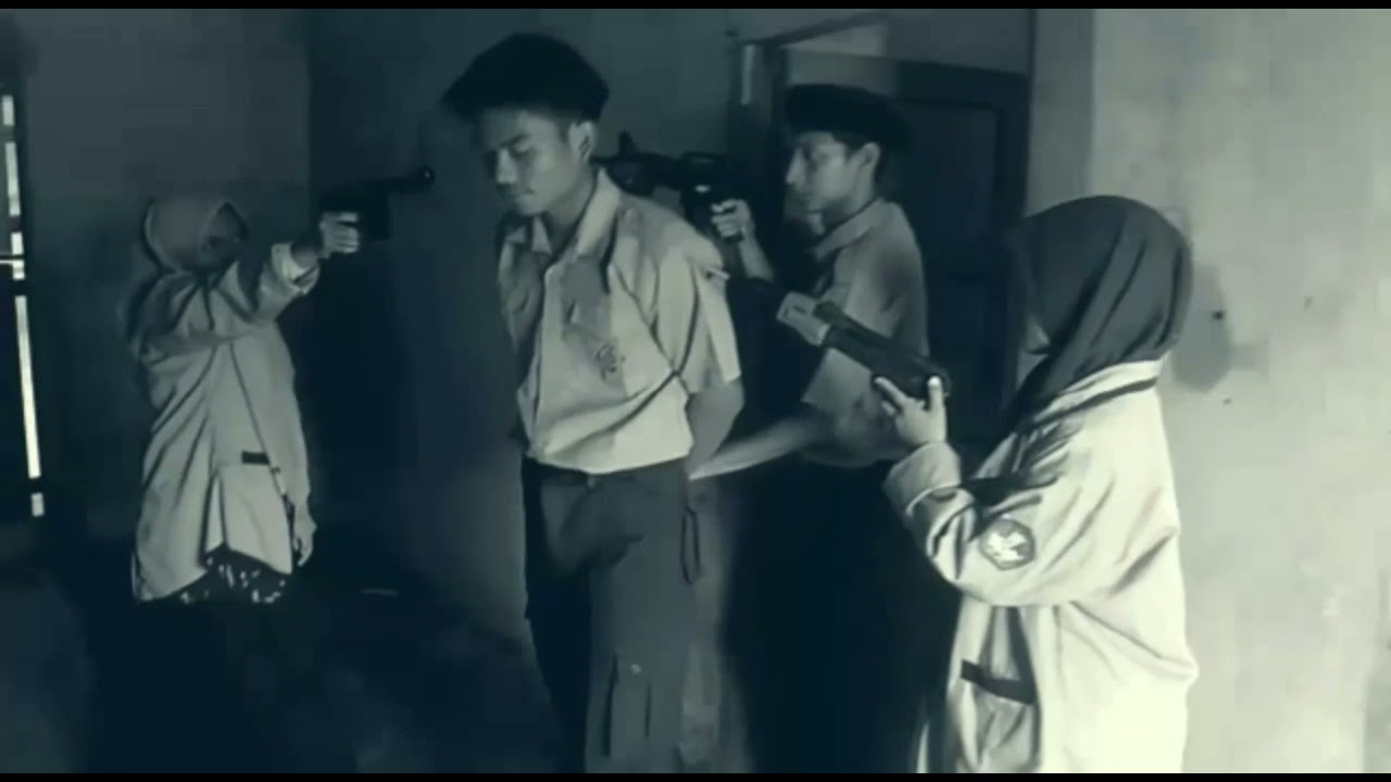 UJIAN PRAKTEK SEJARAH INDONESIA || DRAMA SINGKAT G30S/PKI || KELOMPOK 1 XII IPA