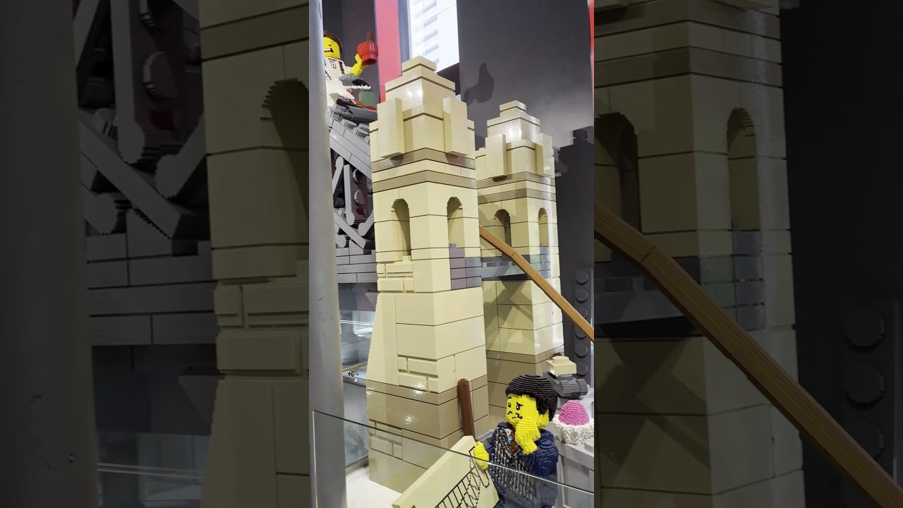 World's Largest Lego Store with Gigantic Sydney Opera House & Harbour Bridge