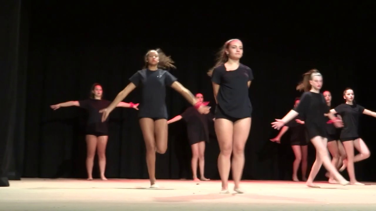 EXHIBICION GIMNASIA RITMICA ALFACAR, GALA DE NAVIDAD 2019 EN ALHENDIN COREOGRAFIA DE GRUPO - PAÑUELO
