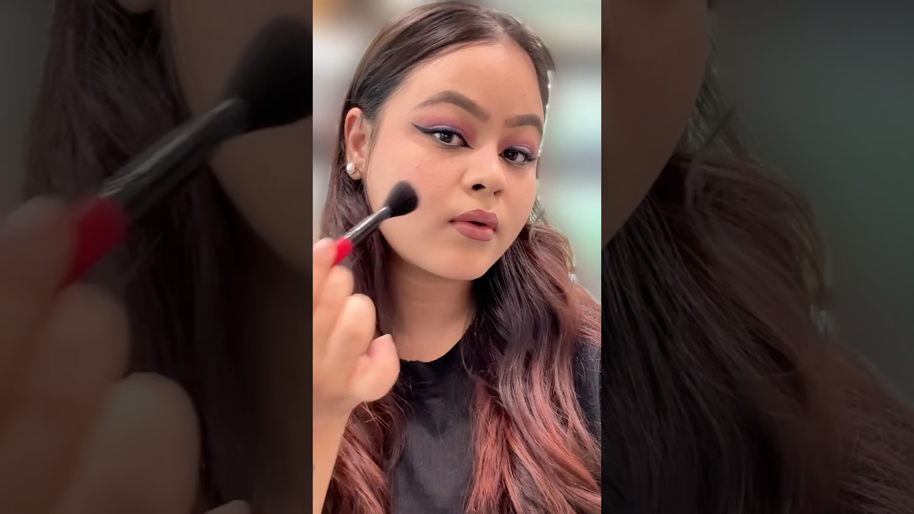 Trying on the Too Faced blush 💖✨ Love this glow! 