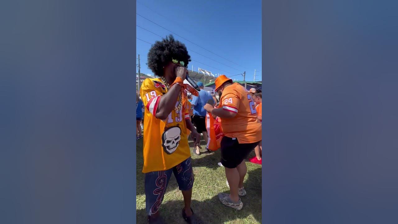 Wqyk 99.5 Bucs Tailgate At Raymond James
