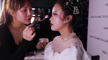 Buổi Học Training Make Up Chuyên Nghiệp Tại Hằng Thu Make Up Academy