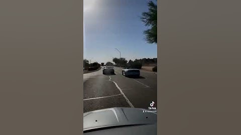 Supercharged V6 Camaro ZLS vs Mustang GT A10 ( 1 Pull )