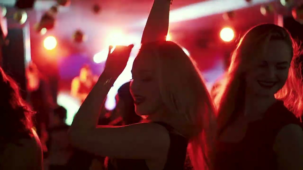 Ver Chic Supernova Productions no YouTube Ver Chic Supernova Productions no YouTube