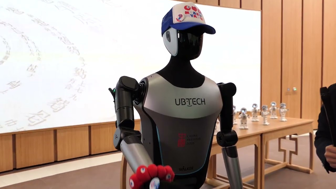 大阪・関西万博 中国館 UBTECH ヒューマノイド - YouTube