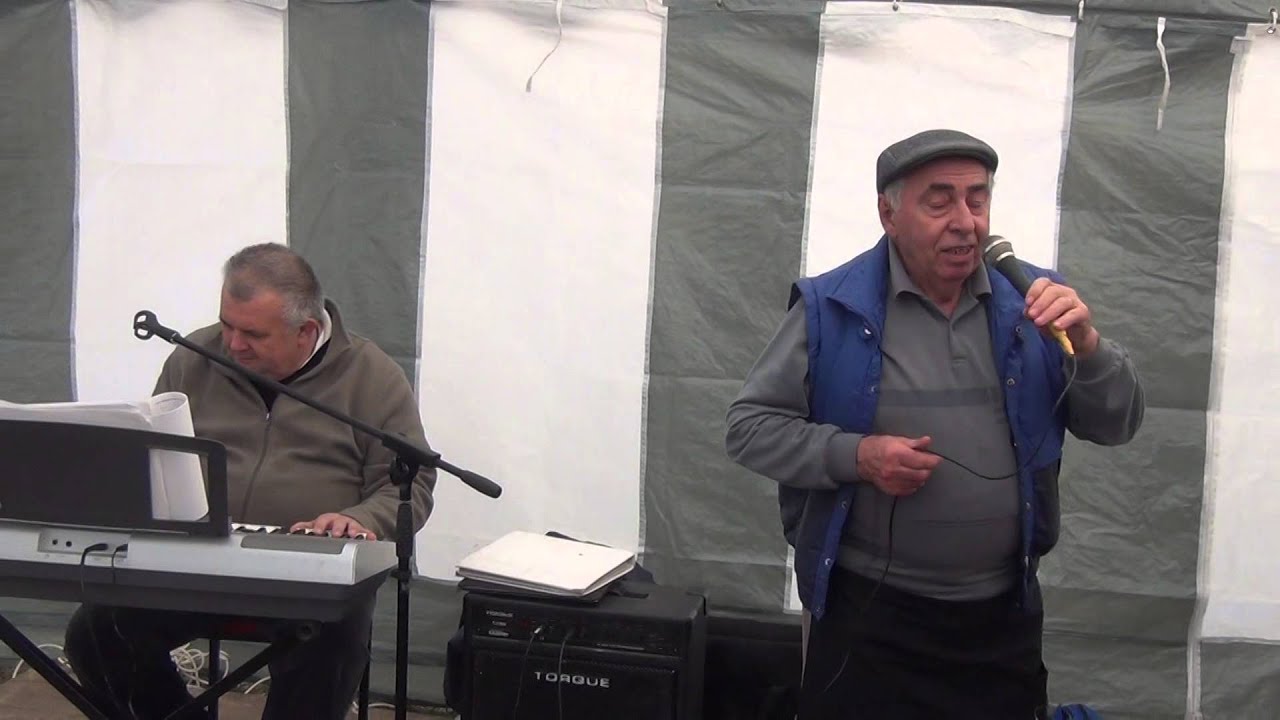 Hagyományőrző disznóvágás Jászladány 2015-01-18 (02)