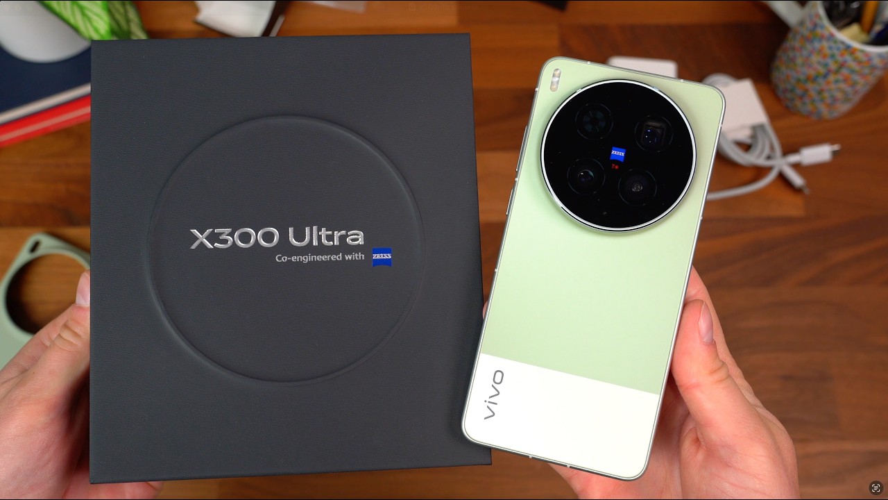 Vivo X300 Ultra Unboxing: Crazy 200MP Cameras! - YouTube
