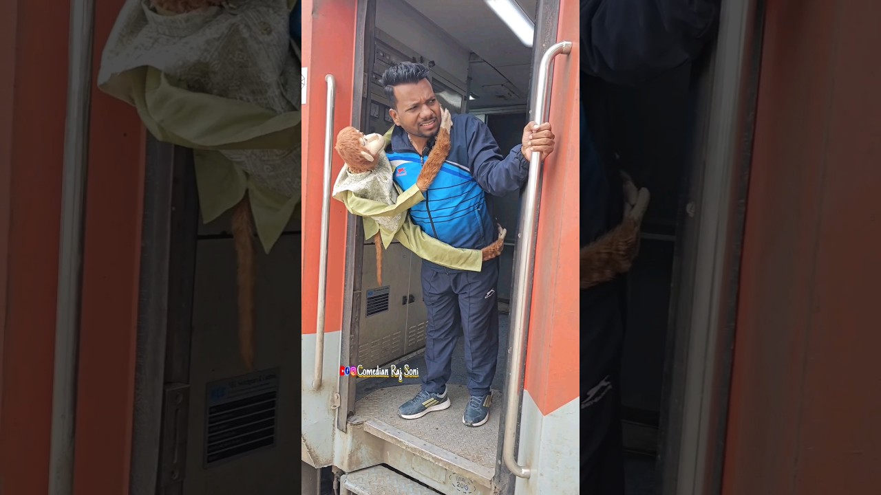 Sasta Shahrukh Khan 😁🐒 