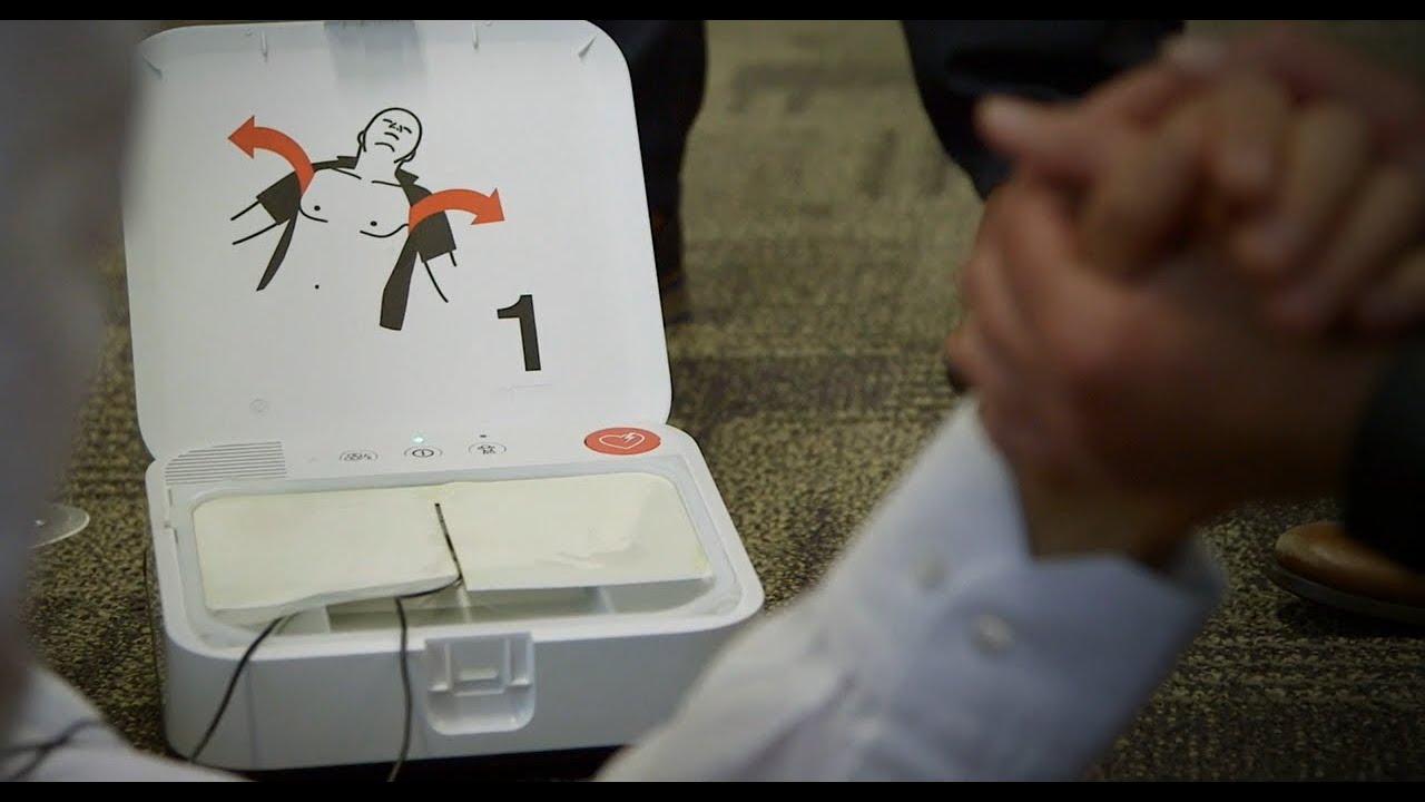 LifePak CR2 defibrillator - New Approach to Connected AED