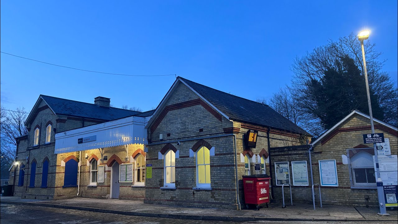 Harrietsham Railway Station | Trains at and a tour of the station | 19/02/2025