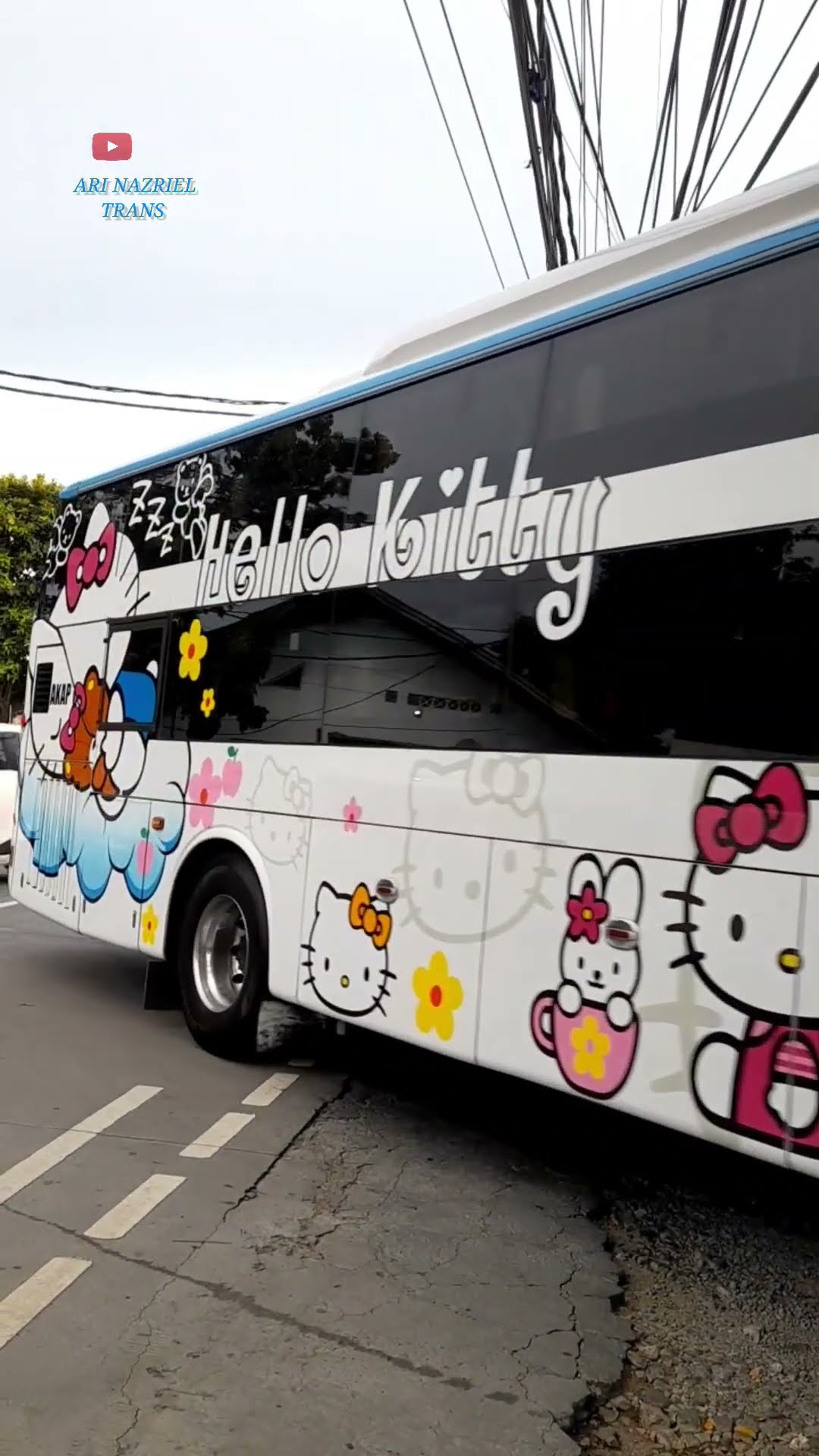 Kym Trans Hello Kitty: Petualangan Mewah dalam Sentuhan Imut