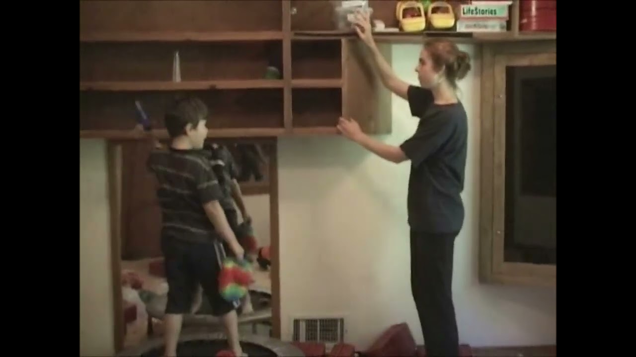 Как поддержать вашего ребенка с аутизмом, когда он бьет и кричит 👉🏼