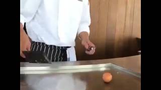 amazing Chef ,drawing a heart using egg