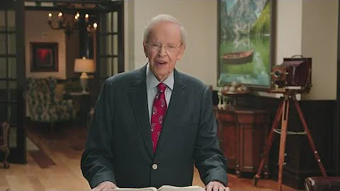 Charles Stanley announces he is stepping down as senior pastor at First Baptist