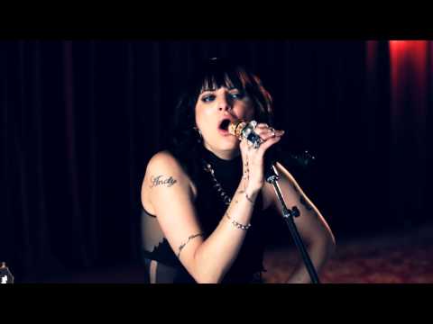 Juliet Simms - "Wild Child" Acoustic