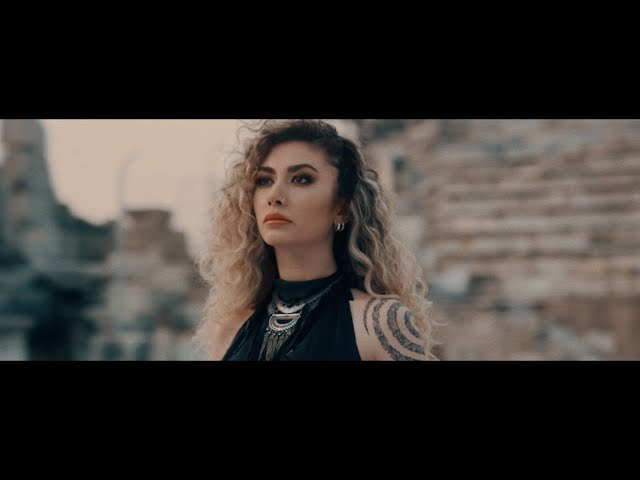 Mahmut Orhan feat. Sena Sener - Fly Above