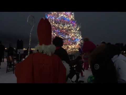 Video: Obrady rozsvietenia vianočného stromčeka v D.C., MD a VA