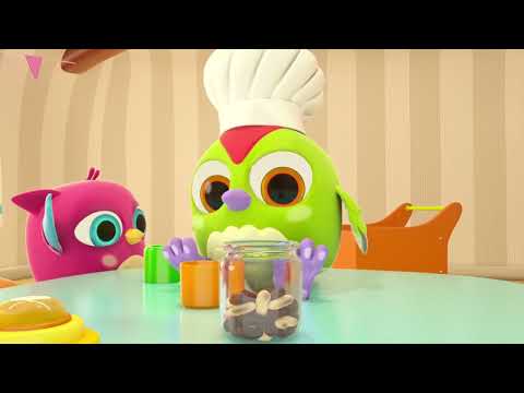 Bebistecknad med Uggleungen Hopp Hopp. Leksaker för barn & roliga spel för småbarn