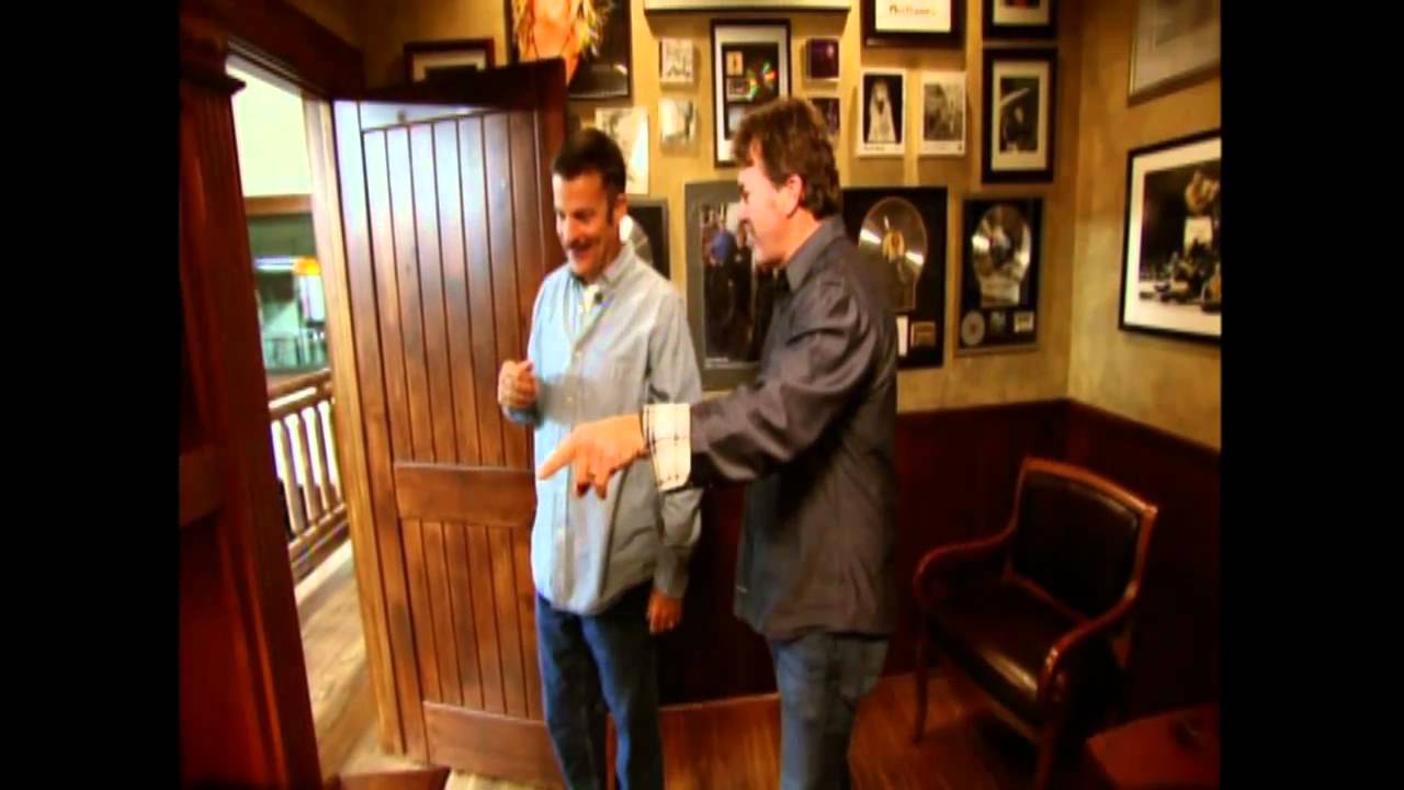 The Skinner Race Barn