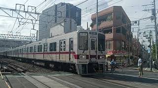 東武30000系  31608編成+31408編成　普通　池袋行き　中板橋駅発車