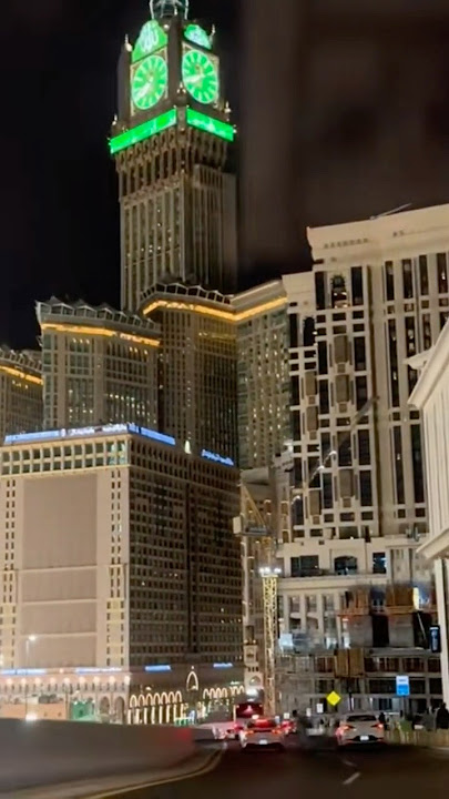 Adzan Isya dari Makkah – Panggilan Sholat yang Menyentuh Hati 🕋 #shorts