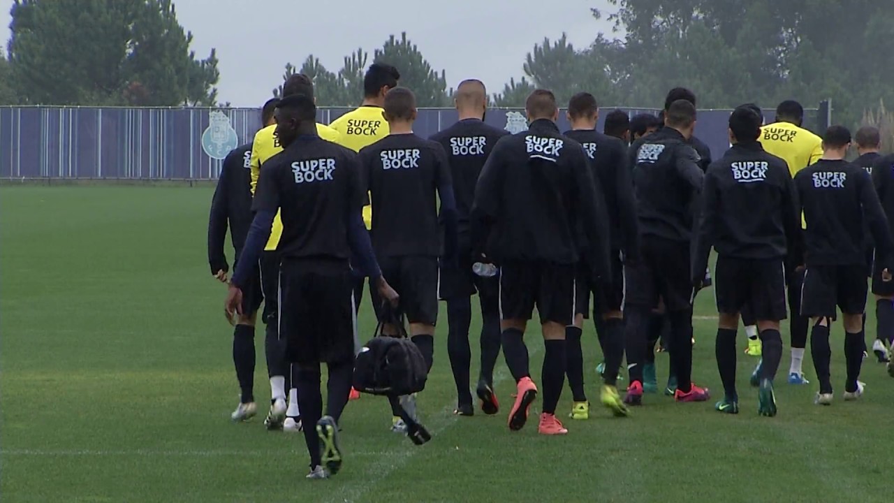 Futebol: Luís Castro (antevisão FC Porto B-Fafe, Ledman LigaPro, 13.ª jornada, 26/10/16) 2016 lys