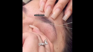 NEAT and CLEAN eyebrows threading by RenuRaturiMakeovers#shorts #youtubeshorts #shortsfeed #eyebrows