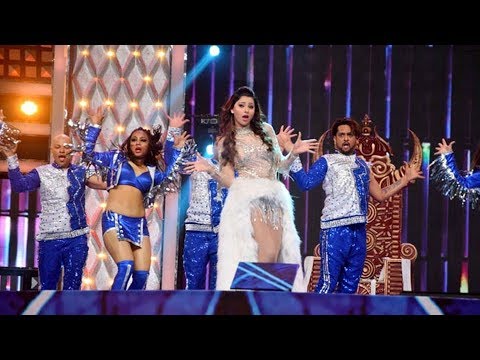 salman-के-गाने-पर-urvashi-rautela-का-live-performance-।-swag-se-swagat-।-umang-2018