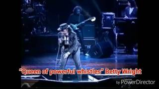 Video thumbnail of "Betty Wright VS Mariah Carey whistle register battle"