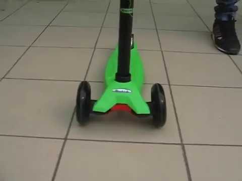 Видео обзор. Самокат Maxi Micro T-bar зеленый Видео обзор. Самокат Maxi Micro T-bar зеленый