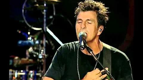 Estão longe ou estão longes?