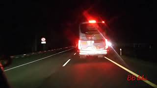 BALAPAN BUS DI TOL CIPALI. ngeri ada bus nyungseb. kilometer 85