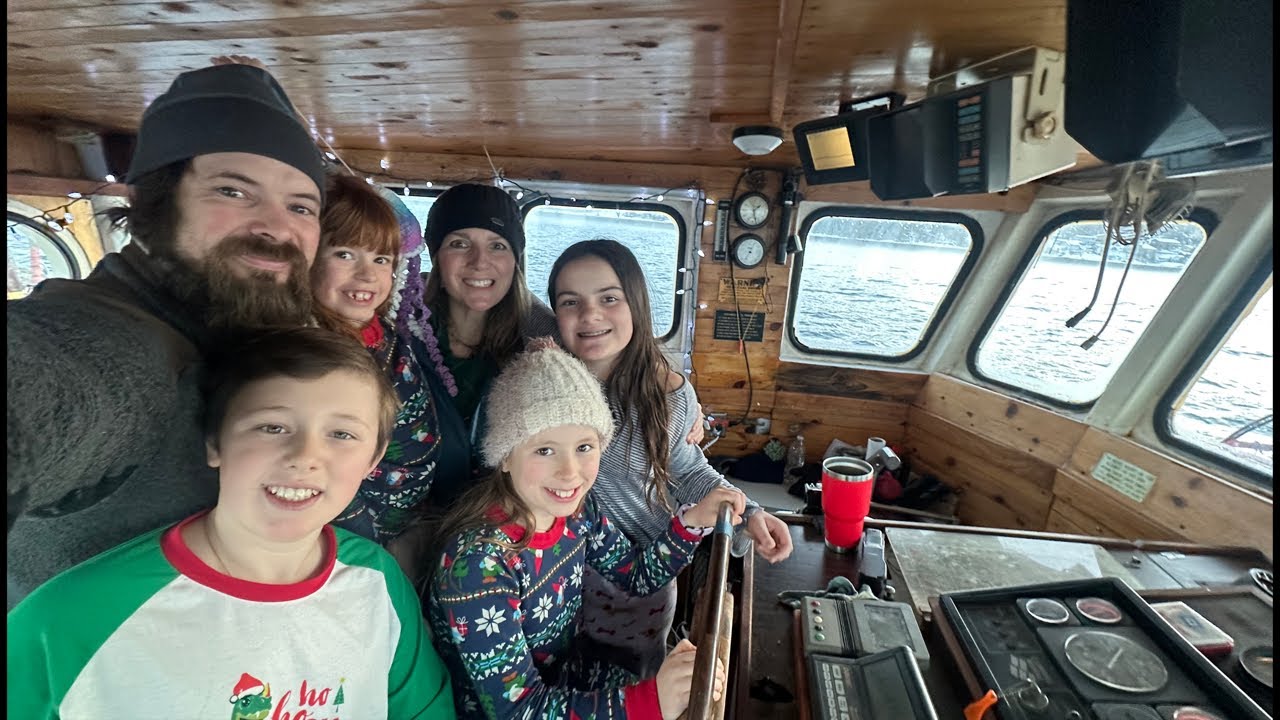 ⁣Live Update, Christmas, Kids, and Boat Projects.