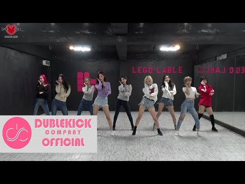 Momoland Dance Practice