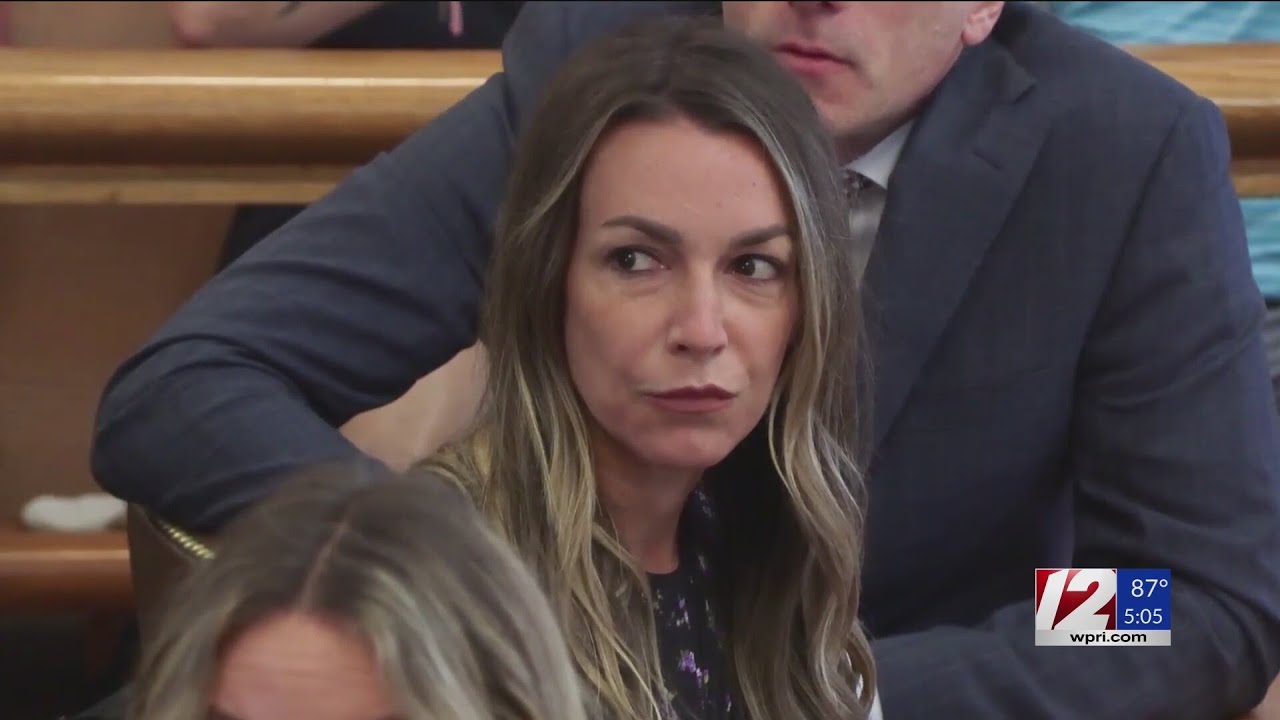 Jury deliberations begin in Karen Read trial - YouTube