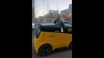 AmazingChina: Robot Delivery Vehicle (美团 Meituan)